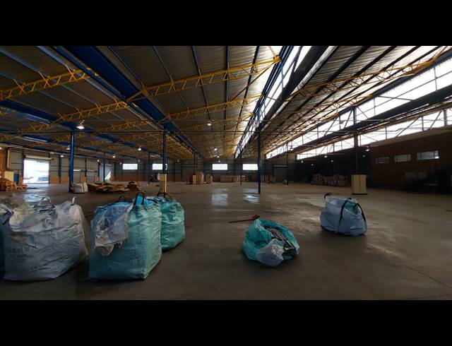 4,616M² WAREHOUSE TO LET IN CLAYVILLE